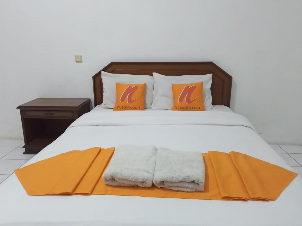 Hotel Sanashtri By Shm Bonorejo Eksteriør billede